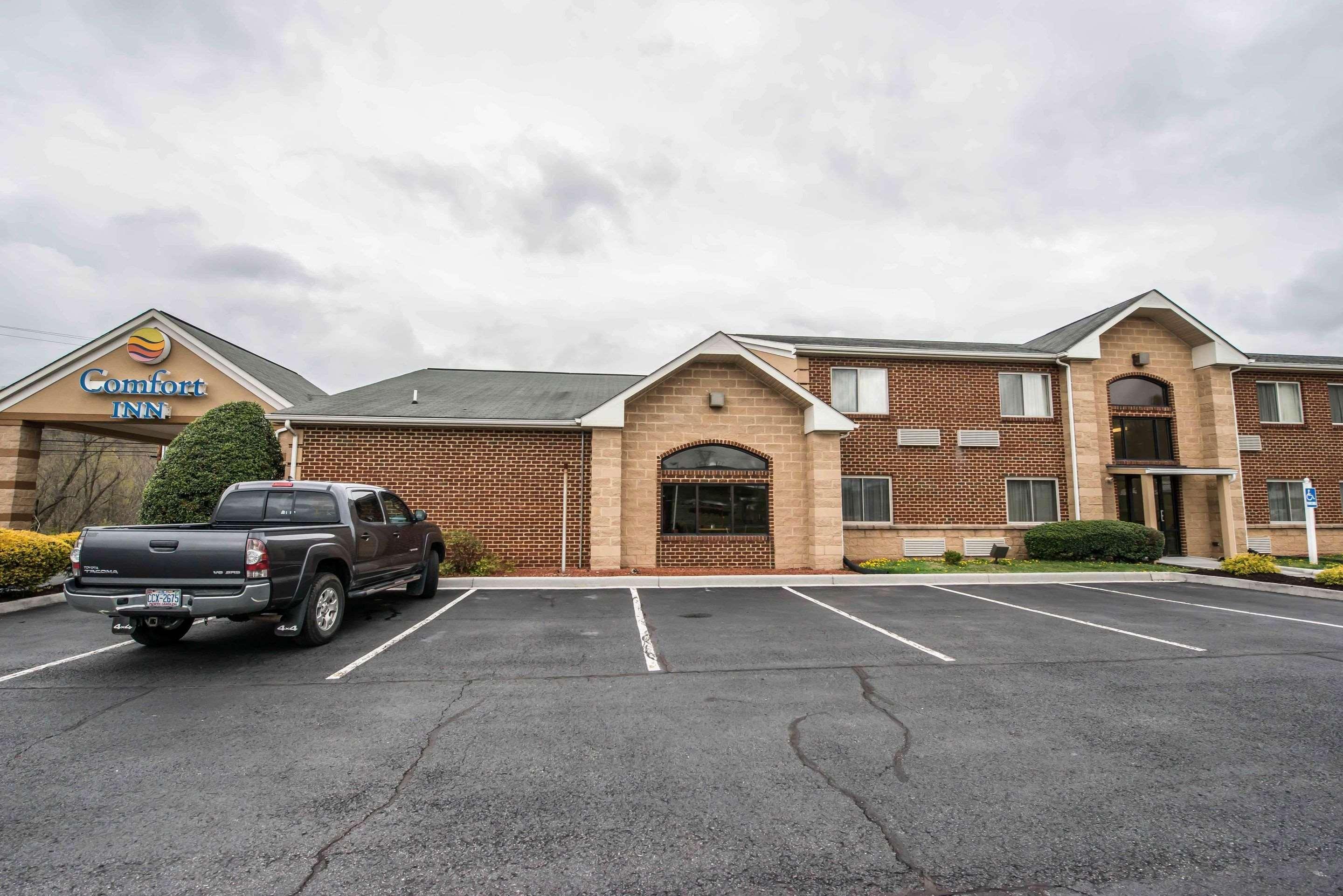 Comfort Inn Atkins-Marion I-81 Екстериор снимка